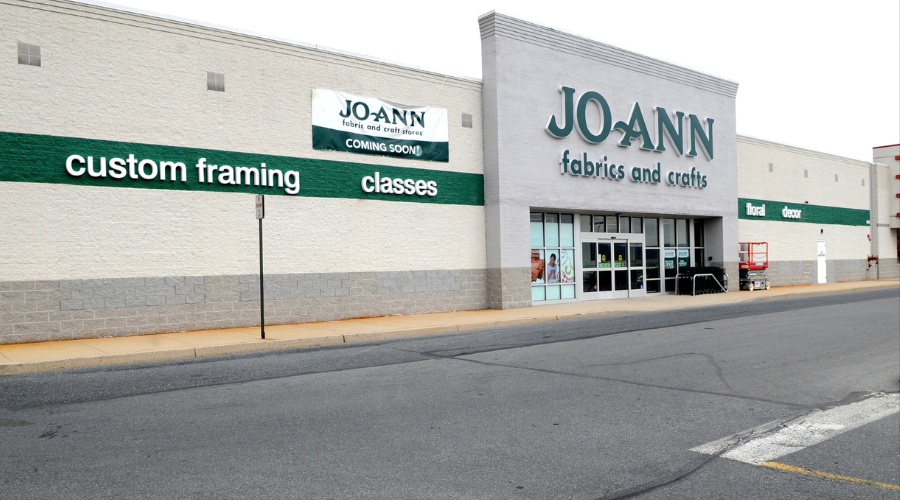 You are currently viewing Joann Fabrics to Close 500 Stores Amid Bankruptcy