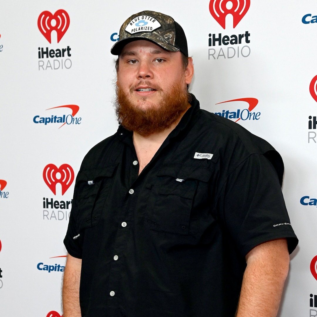 Read more about the article Luke Combs Details His “Debilitating” Struggle With OCD