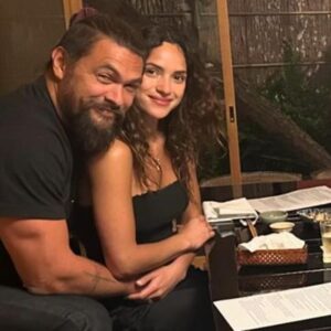 Read more about the article Jason Momoa and Girlfriend Adria Arjona’s Love Story