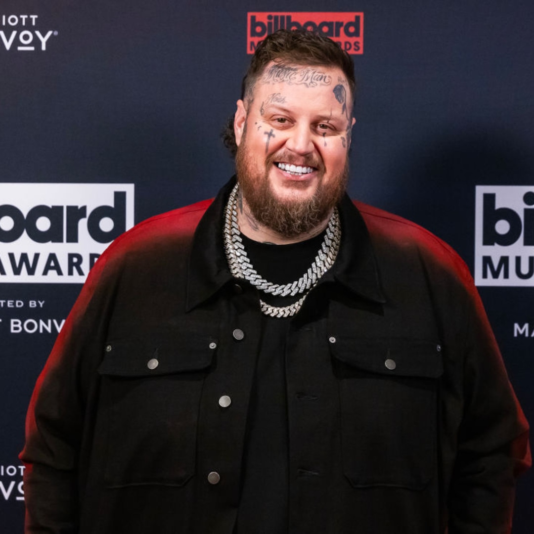 You are currently viewing The Surprising Way Jelly Roll’s Body Changed Amid 120-Lb. Weight Loss