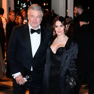 Read more about the article Hilaria Baldwin Addresses Criticism of “Rude” Alec Baldwin Interview