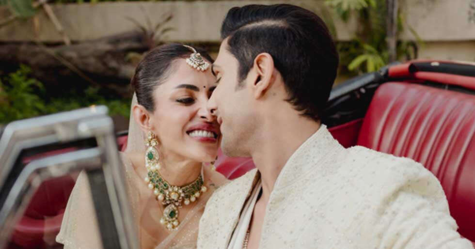 You are currently viewing Inside Prateik Babbar And Priya Banerjee’s Intimate Wedding At Smita Patil’s Home