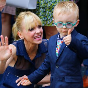 Read more about the article Anna Faris Shares Insight Into Her Bond With Her & Chris Pratt’s Son