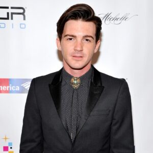 Read more about the article Why Drake Bell Says He Was “Thrown to the Wolves” After Drake & Josh