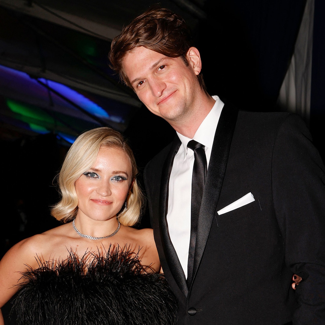 You are currently viewing Emily Osment Settles Divorce From Jack Anthony 5 Months After Wedding