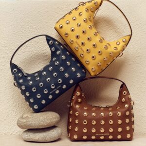 Read more about the article Michael Kors Outlet Quietly Added Under $99 Accessories & Shoulder Bags