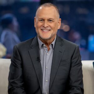 Read more about the article Dave Coulier Details Hardest Days of Chemotherapy During Cancer Battle