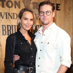 Read more about the article Vampire Diaries Costars Arielle Kebbel, Zach Roerig Are Dating