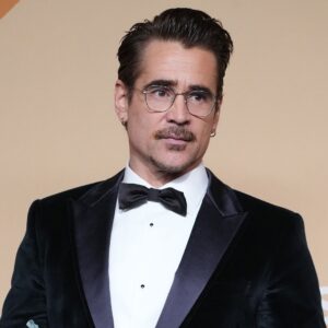 Read more about the article Colin Farrell’s Dad Eamon Farrell Dead at 83