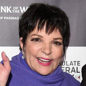 Read more about the article Liza Minnelli on RuPaul’s Drag Race Finale Season 17