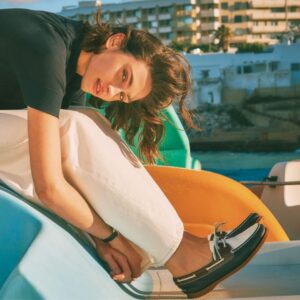Read more about the article The Best Comfy Shoes for Walking & Travel (That Aren’t Sneakers)