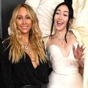 Read more about the article Noah Cyrus Details Fiancé Pinkus’ Relationship with Tish Cyrus