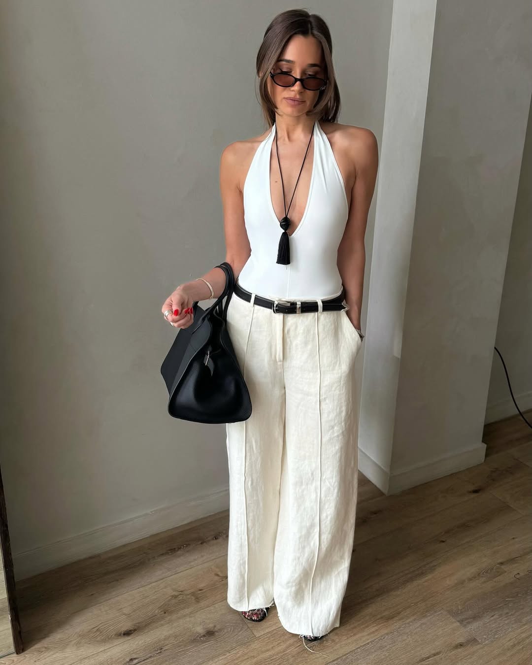 Read more about the article Danielle’s Weekly Outfits
– WeWoreWhat