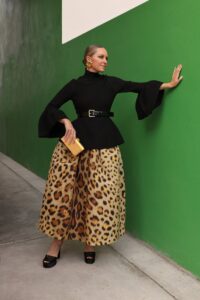 Read more about the article Chic Skirt Outfit Ideas You’ll Love for Fall and Winter