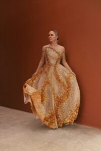 Read more about the article A GOLD GALA BEAUTY LOOK