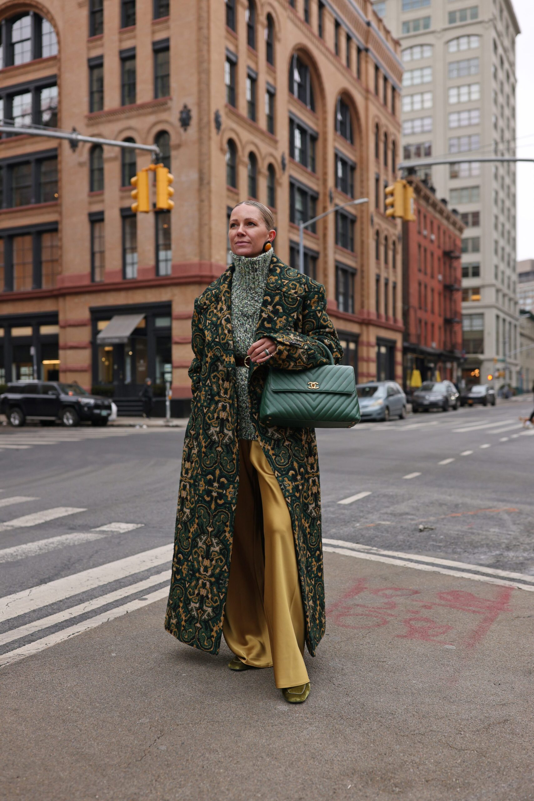 You are currently viewing GREEN AND GOLD